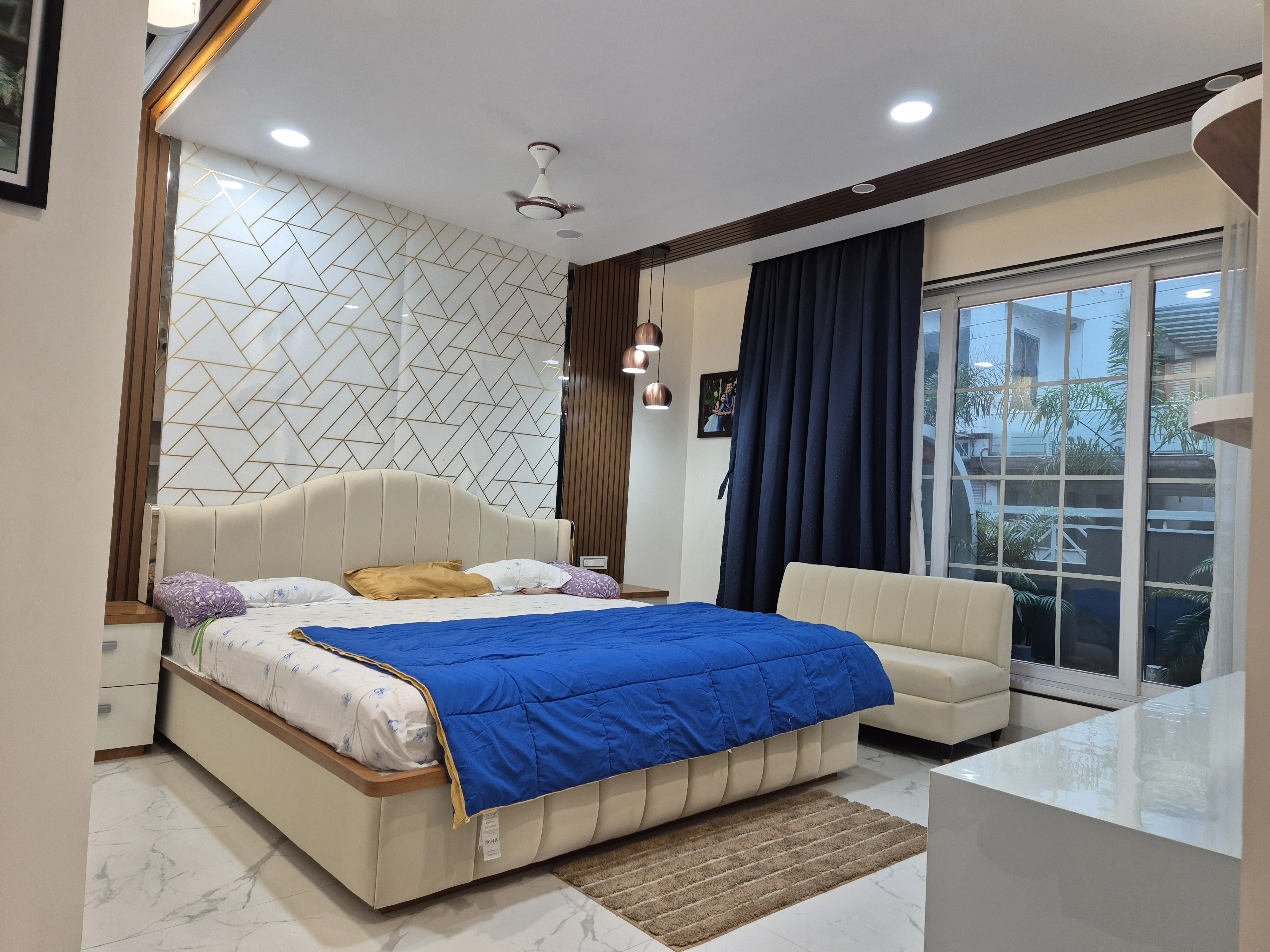 Luxury Master Bedroom Suite — Space 8